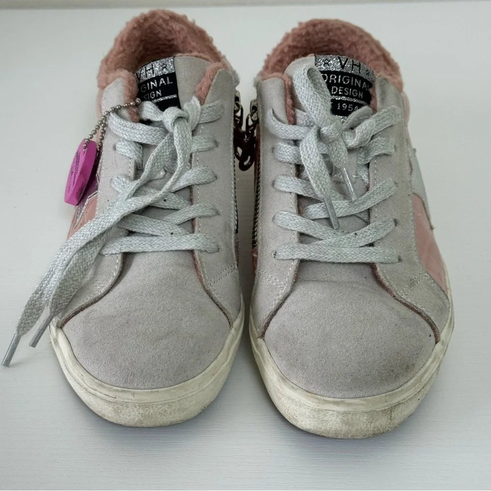 VH Original Design Vintage Property Pink and Gray Kids Sneakers, Size 5